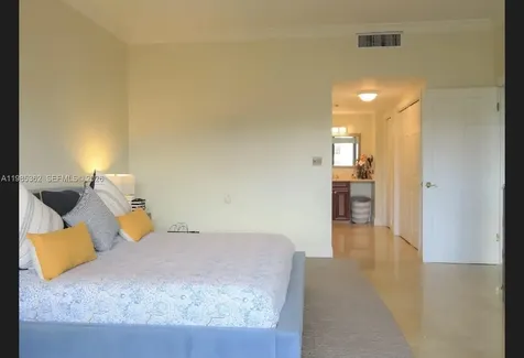 201 Crandon Boulevard Key Biscayne FL 33149