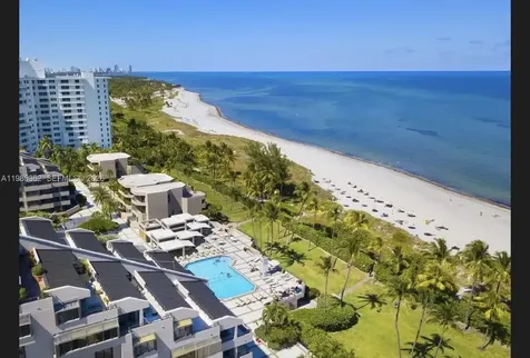 201 Crandon Boulevard Key Biscayne FL 33149