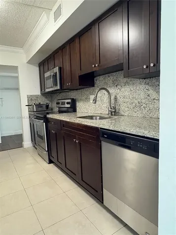 7051 Environ Boulevard Lauderhill FL 33319