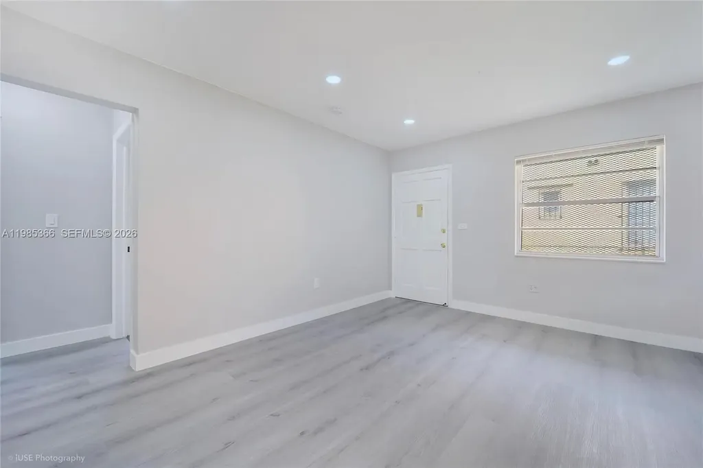 1057 NW 30th Street Miami FL 33127