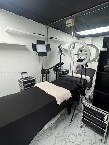 Beauty Salon For Sale In Flagler Street Miami FL 33144