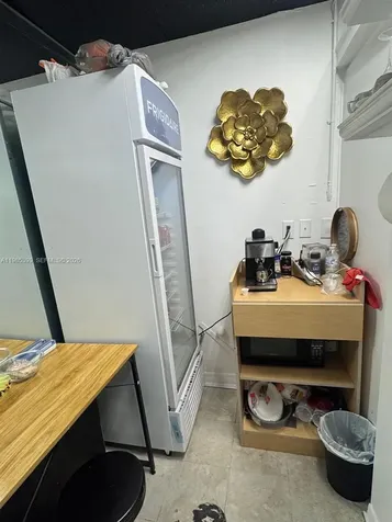 Beauty Salon For Sale In Flagler Street Miami FL 33144
