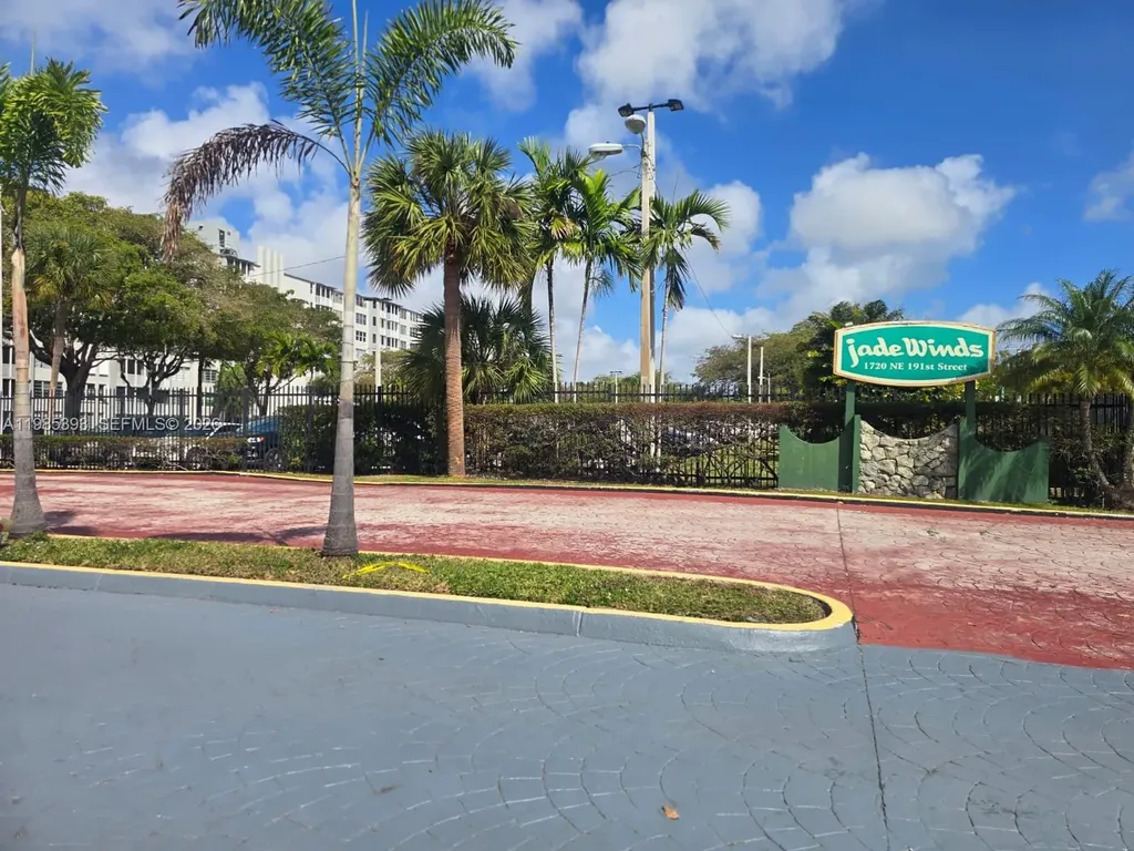 1780 NE 191st Street Miami FL 33179