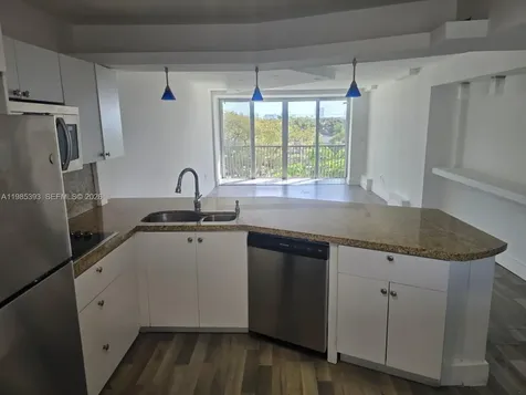 1780 NE 191st Street Miami FL 33179
