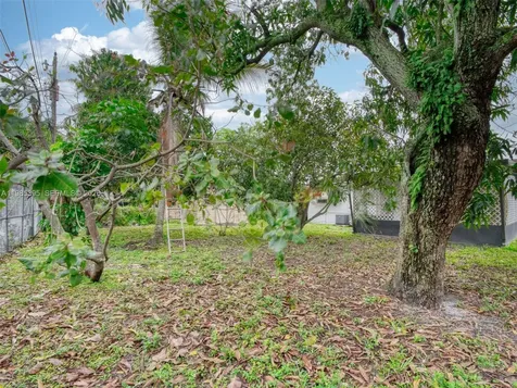 6111 SW 20th Court Miramar FL 33023