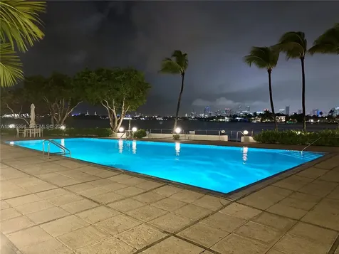 3 Island Avenue Miami Beach FL 33139