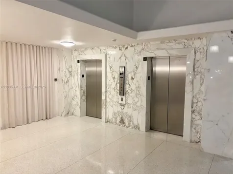 3 Island Avenue Miami Beach FL 33139