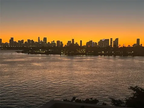 3 Island Avenue Miami Beach FL 33139