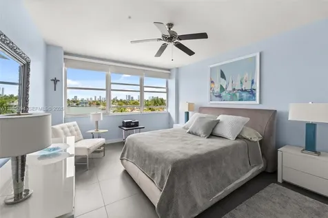 3 Island Avenue Miami Beach FL 33139
