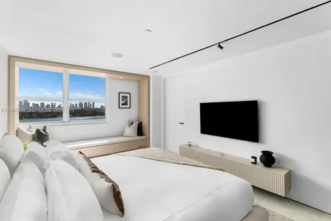 650 West Avenue Miami Beach FL 33139