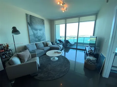 900 Biscayne Boulevard Miami FL 33132