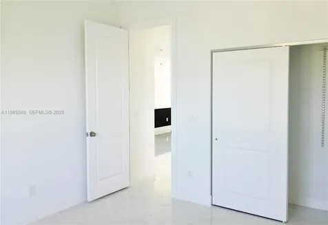 2640 NW 3rd Street Pompano Beach FL 33069