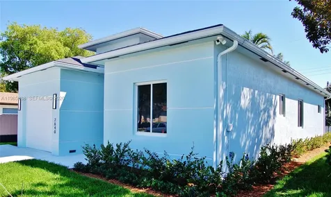 2640 NW 3rd Street Pompano Beach FL 33069