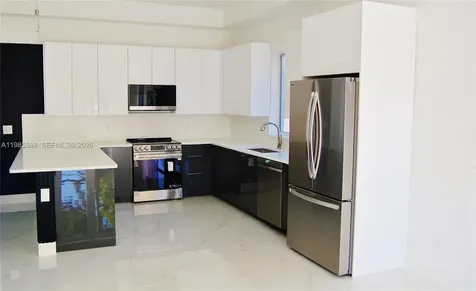 2640 NW 3rd Street Pompano Beach FL 33069