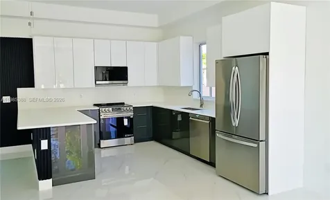 2640 NW 3rd Street Pompano Beach FL 33069