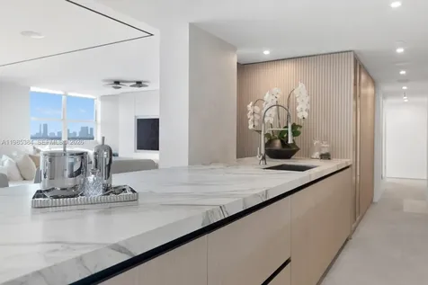 650 West Avenue Miami Beach FL 33139