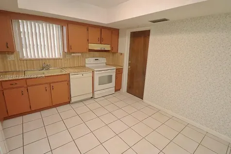 11820 Sheridan Street Pembroke Pines FL 33026