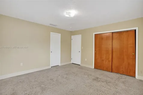 3900 SW 67th Avenue Miami FL 33155