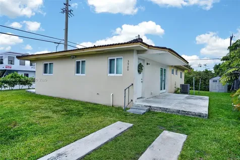 3900 SW 67th Avenue Miami FL 33155