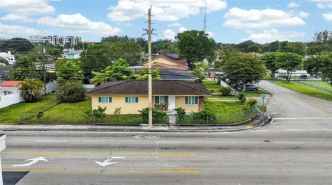 3900 SW 67th Avenue Miami FL 33155