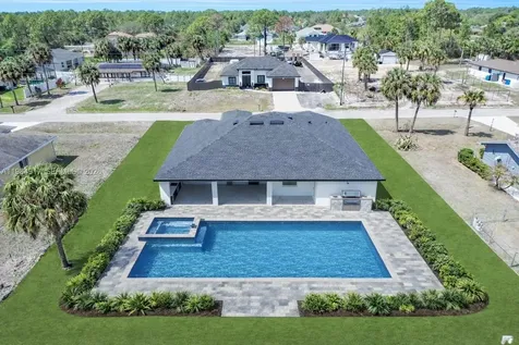 704 Clayton Lehigh Acres FL 33972