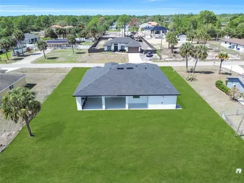 704 Clayton Lehigh Acres FL 33972