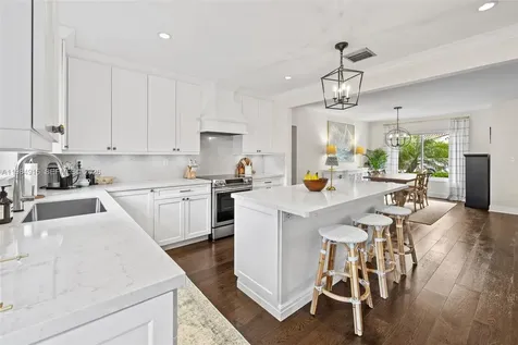 9880 NE 9th Avenue Miami Shores FL 33138
