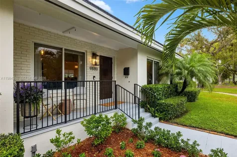 9880 NE 9th Avenue Miami Shores FL 33138