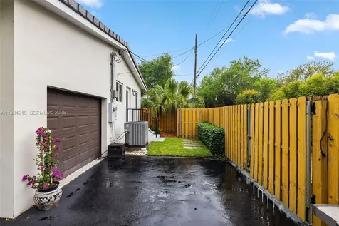 9880 NE 9th Avenue Miami Shores FL 33138