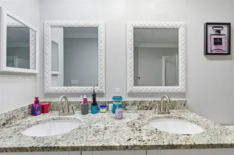 12502 Lake Vista Drive Tampa FL 33534