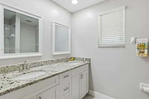 12502 Lake Vista Drive Tampa FL 33534