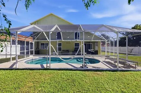 12502 Lake Vista Drive Tampa FL 33534