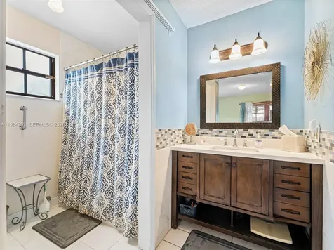 13811 SW 14th Street Miami FL 33184