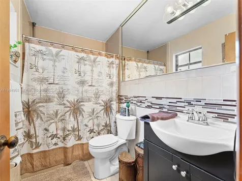 13811 SW 14th Street Miami FL 33184