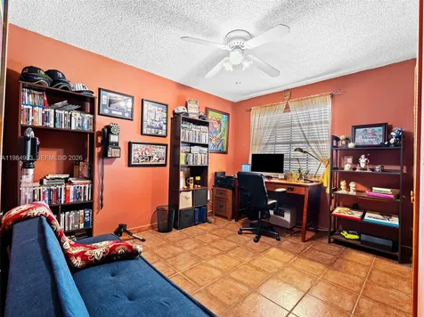 13811 SW 14th Street Miami FL 33184