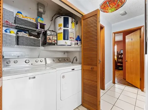 13811 SW 14th Street Miami FL 33184