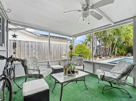 13811 SW 14th Street Miami FL 33184