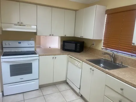 8600 SW 109th Avenue Miami FL 33173