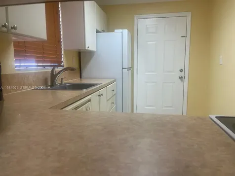 8600 SW 109th Avenue Miami FL 33173