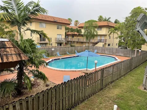 8600 SW 109th Avenue Miami FL 33173