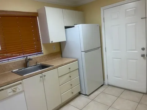 8600 SW 109th Avenue Miami FL 33173
