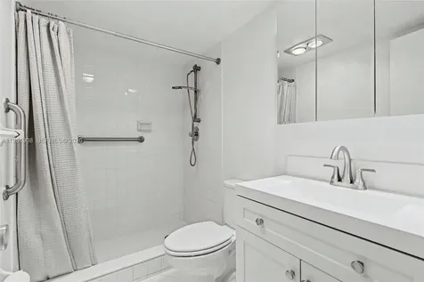 3970 Oaks Clubhouse Drive Pompano Beach FL 33069