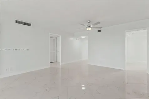 3970 Oaks Clubhouse Drive Pompano Beach FL 33069