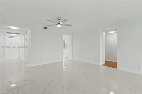 3970 Oaks Clubhouse Drive Pompano Beach FL 33069