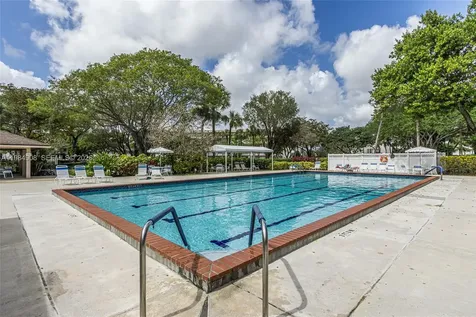 3970 Oaks Clubhouse Drive Pompano Beach FL 33069