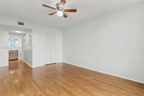 3970 Oaks Clubhouse Drive Pompano Beach FL 33069