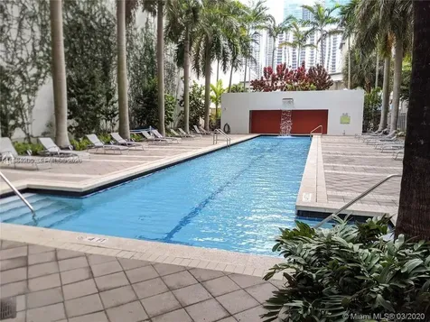 133 NE 2nd Avenue Miami FL 33132