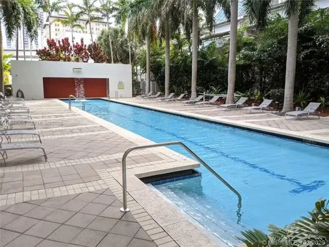 133 NE 2nd Avenue Miami FL 33132