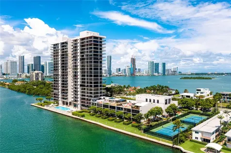 1000 Venetian Way Miami FL 33139