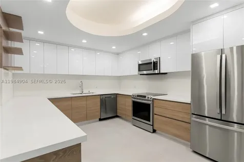 1000 Venetian Way Miami FL 33139
